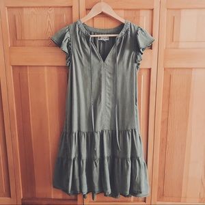 NWOT Knox Rose Olive Green Puff Short Sleeve Shift Dress - Size Small